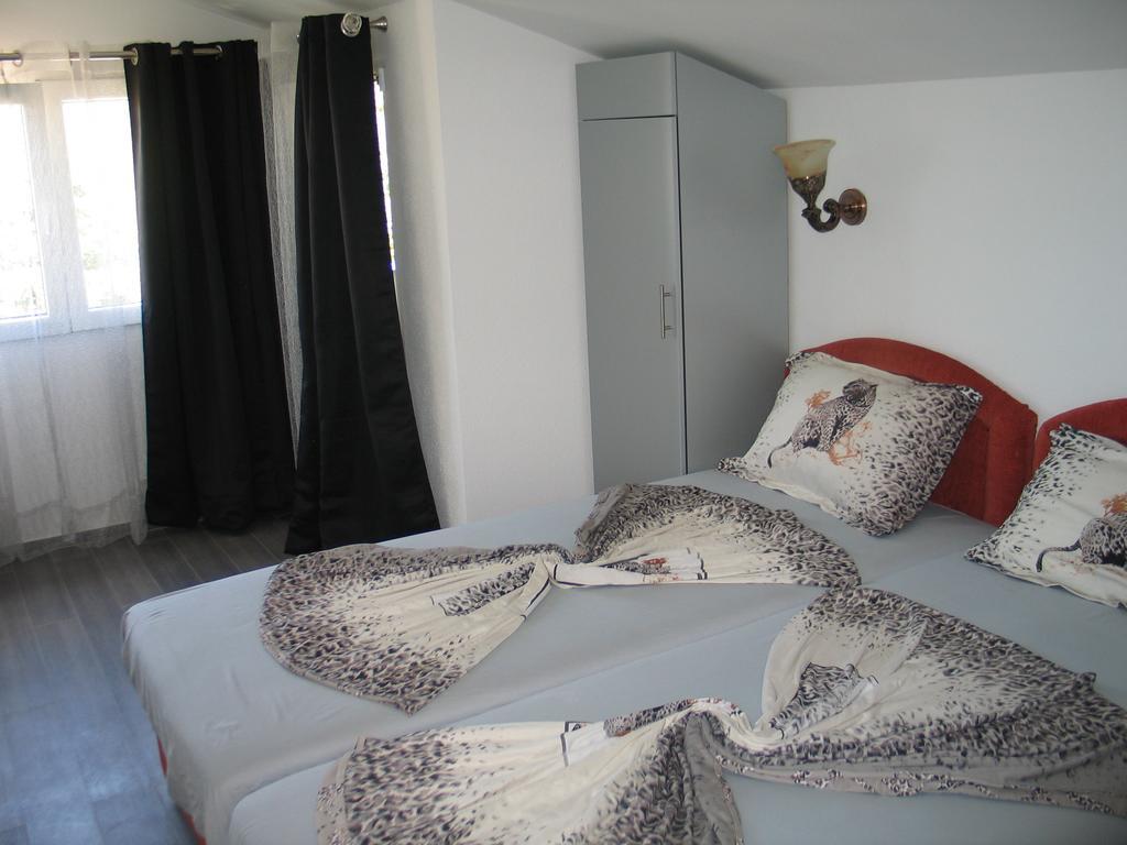 Guest House Dena ドプラー・ヴォダ 部屋 写真