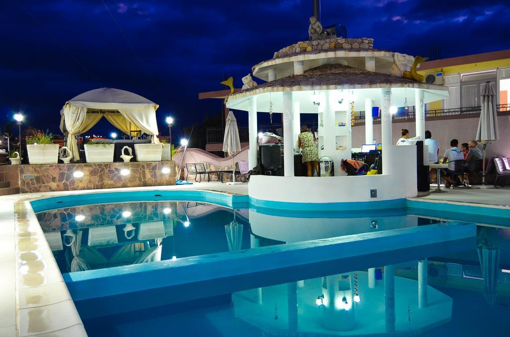 Guest House Dena ドプラー・ヴォダ エクステリア 写真